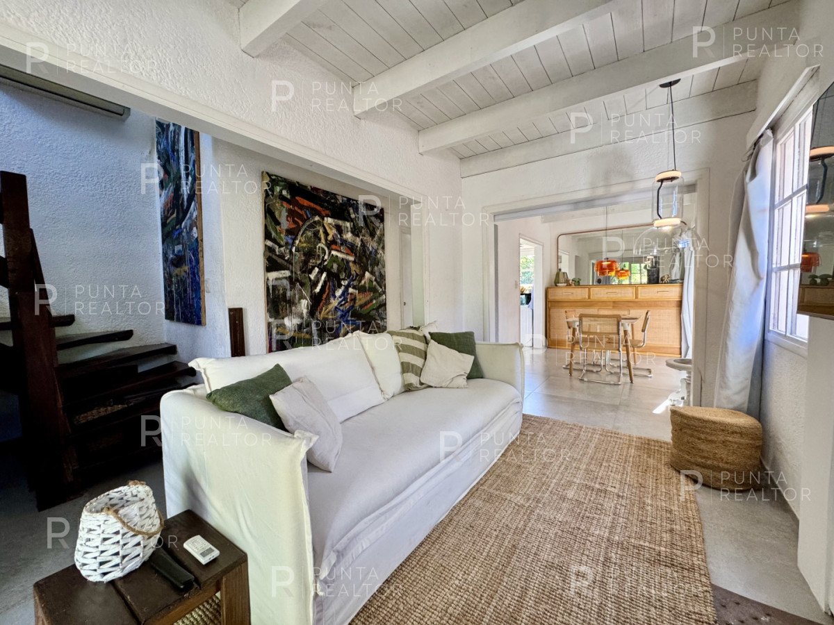 Casa ID.138 - Casa Venta 4 dormitorios, El Tesoro, La Barra, Uruguay