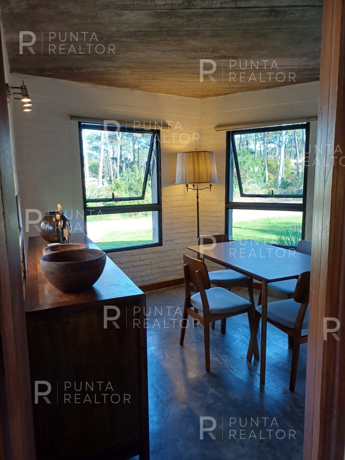 Casa ID.502 - casa Alquiler 4 dormitorios, Pileta, Montoya, La Barra, Uruguay