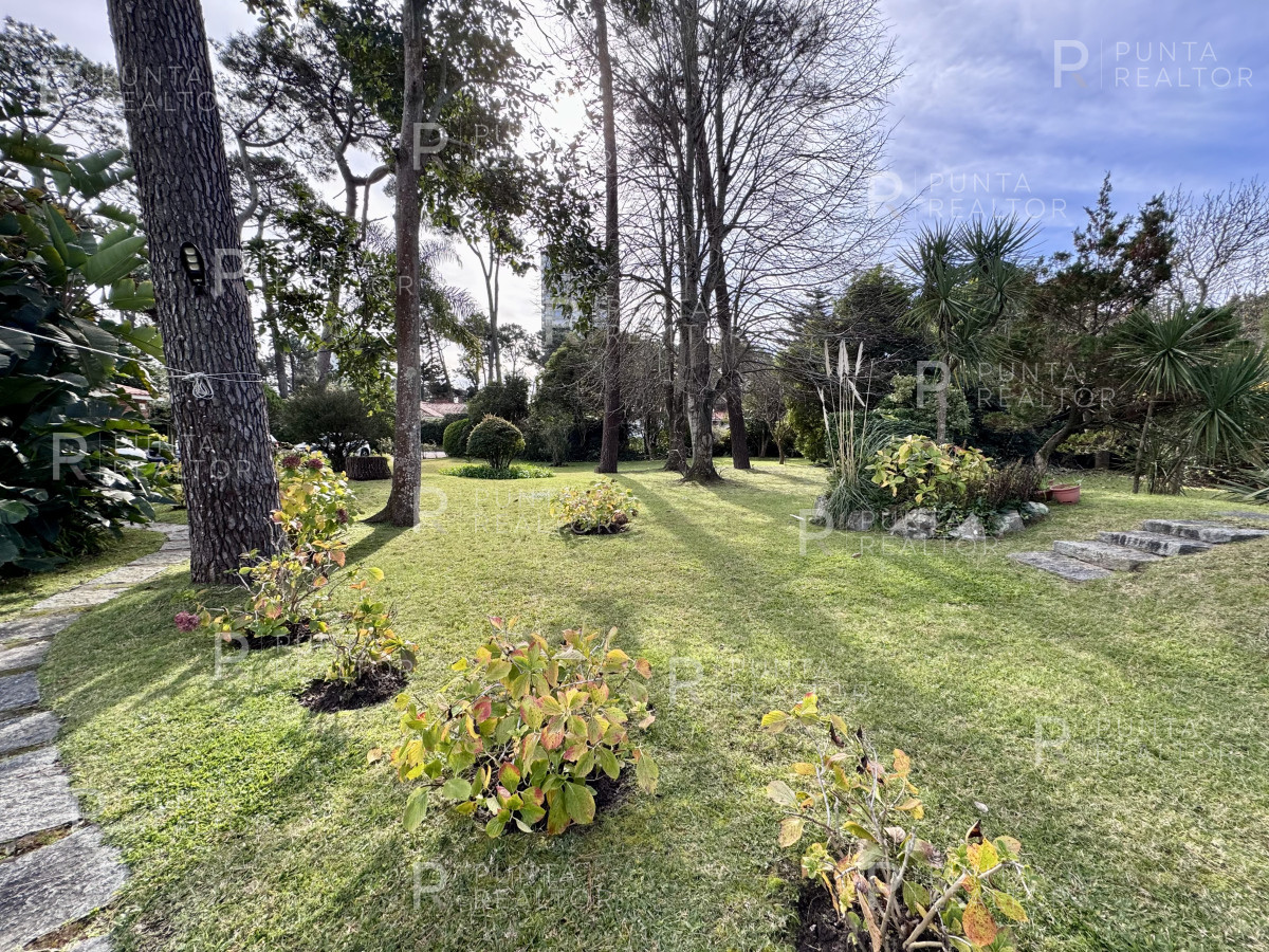 Casa ID.2339 - Casa Venta, 5 dormitorios, Punta del Este, Uruguay