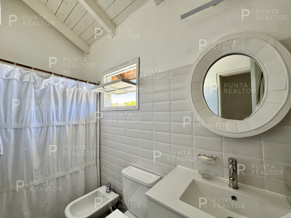 Casa ID.138 - Casa Venta 4 dormitorios, El Tesoro, La Barra, Uruguay