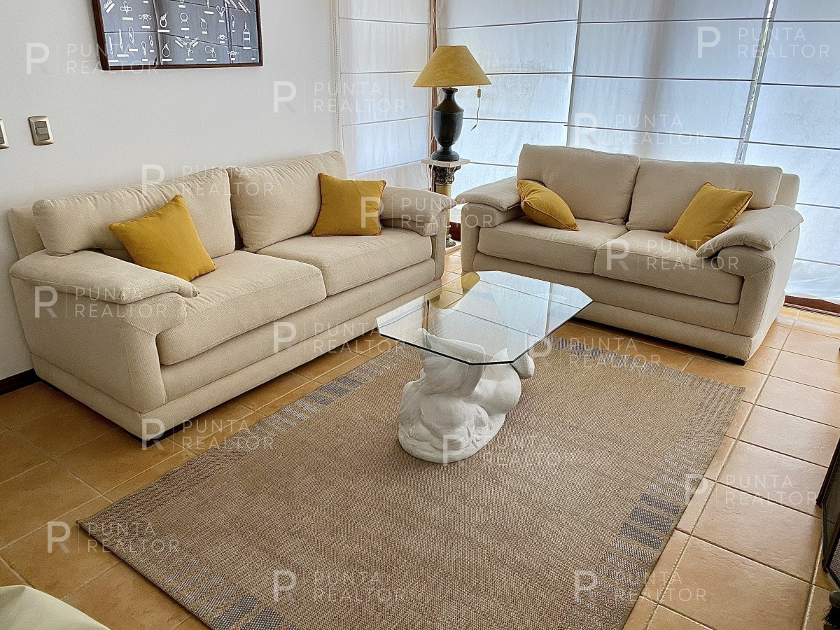 Casa ID.163 - Casa alquiler 4 dormitorios, pileta, Manantiales, Uruguay