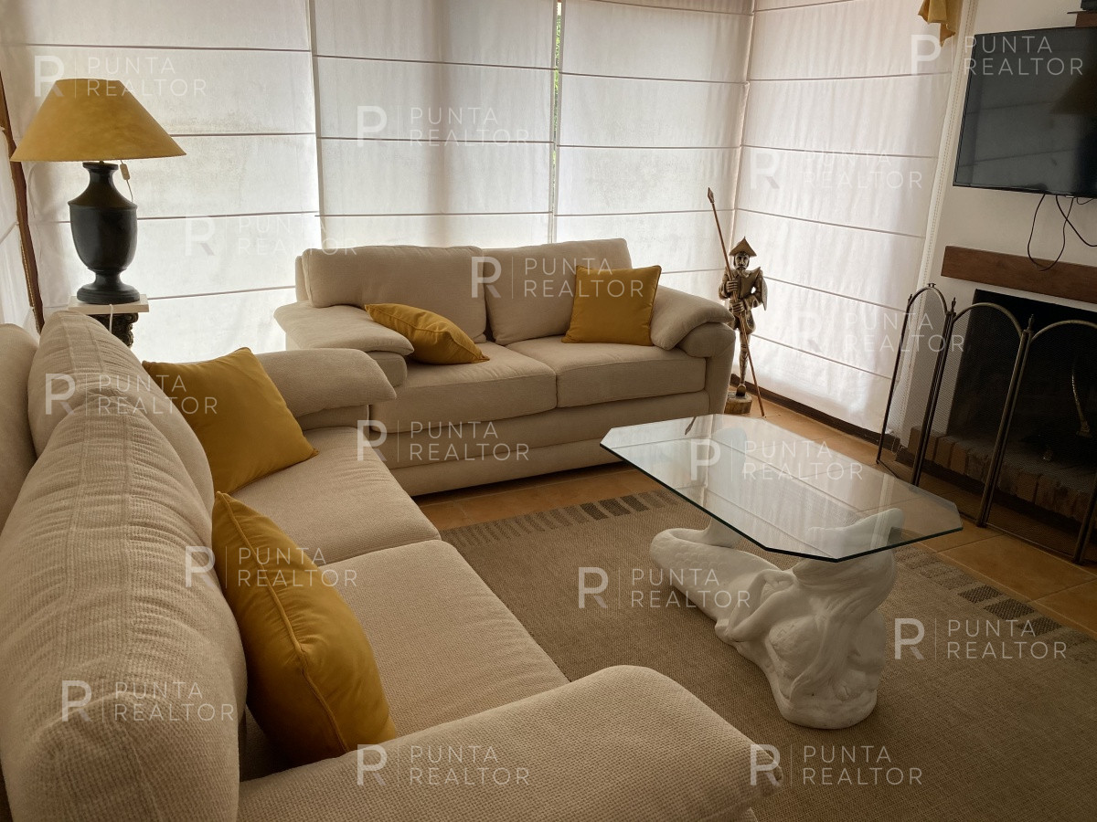 Casa ID.163 - Casa alquiler 4 dormitorios, pileta, Manantiales, Uruguay