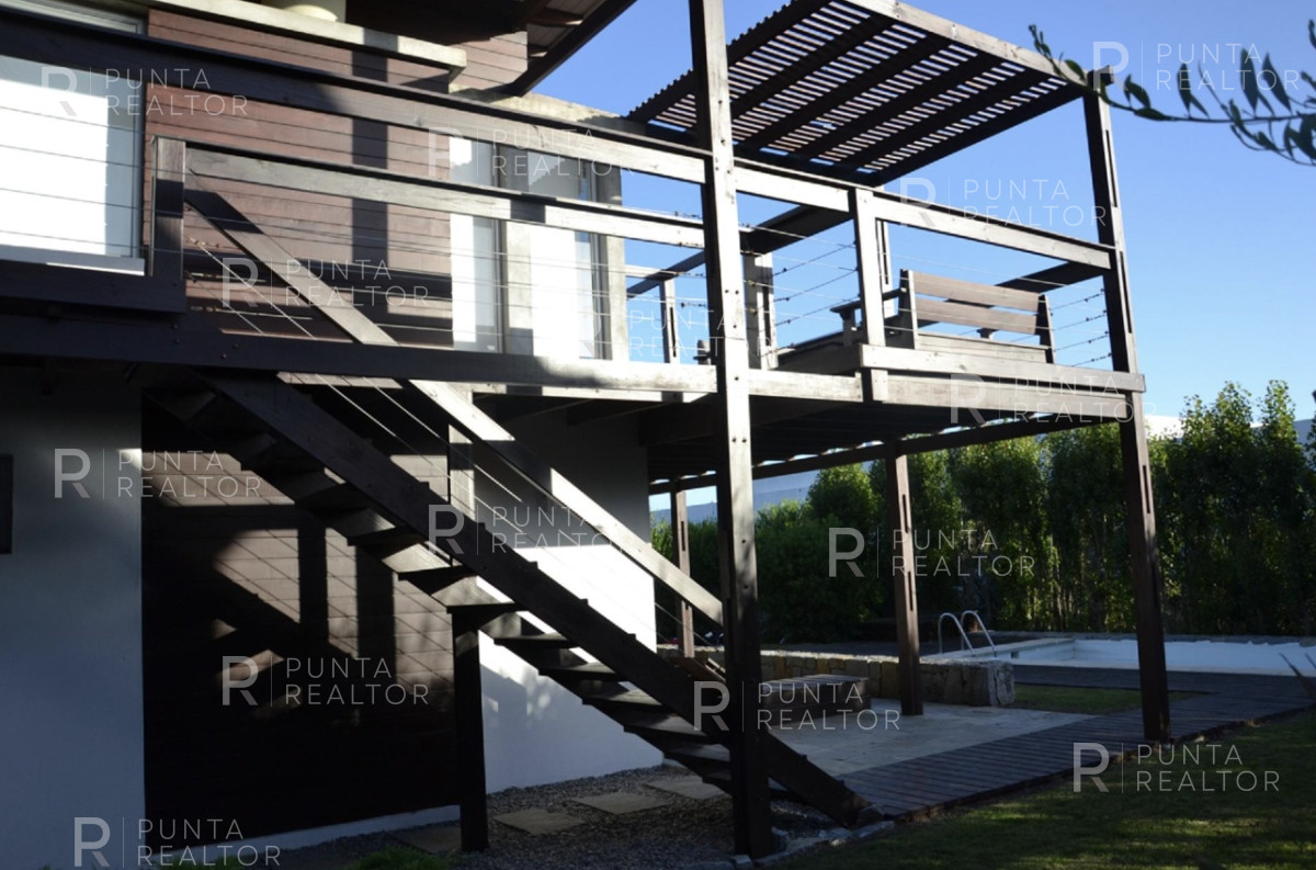 Casa ID.2155 - Casa venta 5 dormitorios, pileta, El Chorro, Manantiales, Uruguay