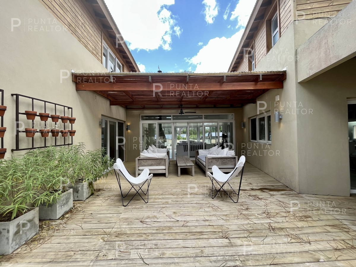 Casa ID.1399 - Casa de 5 dormitorios en venta en Pinar del Faro, José Ignacio, Uruguay