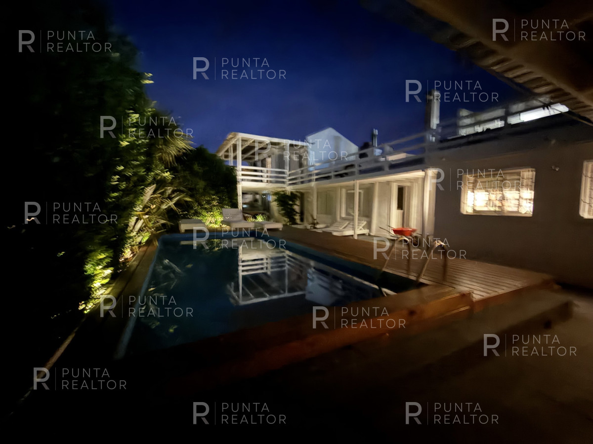 Casa ID.1367 - Casa alquiler, 4 dormitorios, pileta, La Barra, Uruguay, 