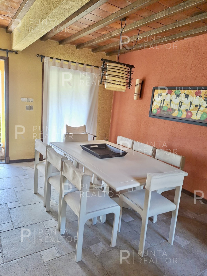 Casa ID.2298 - Casa Alquiler 4 dormitorios, Manantiales, Uruguay