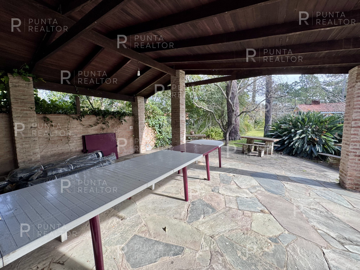 Casa ID.2339 - Casa Venta, 5 dormitorios, Punta del Este, Uruguay