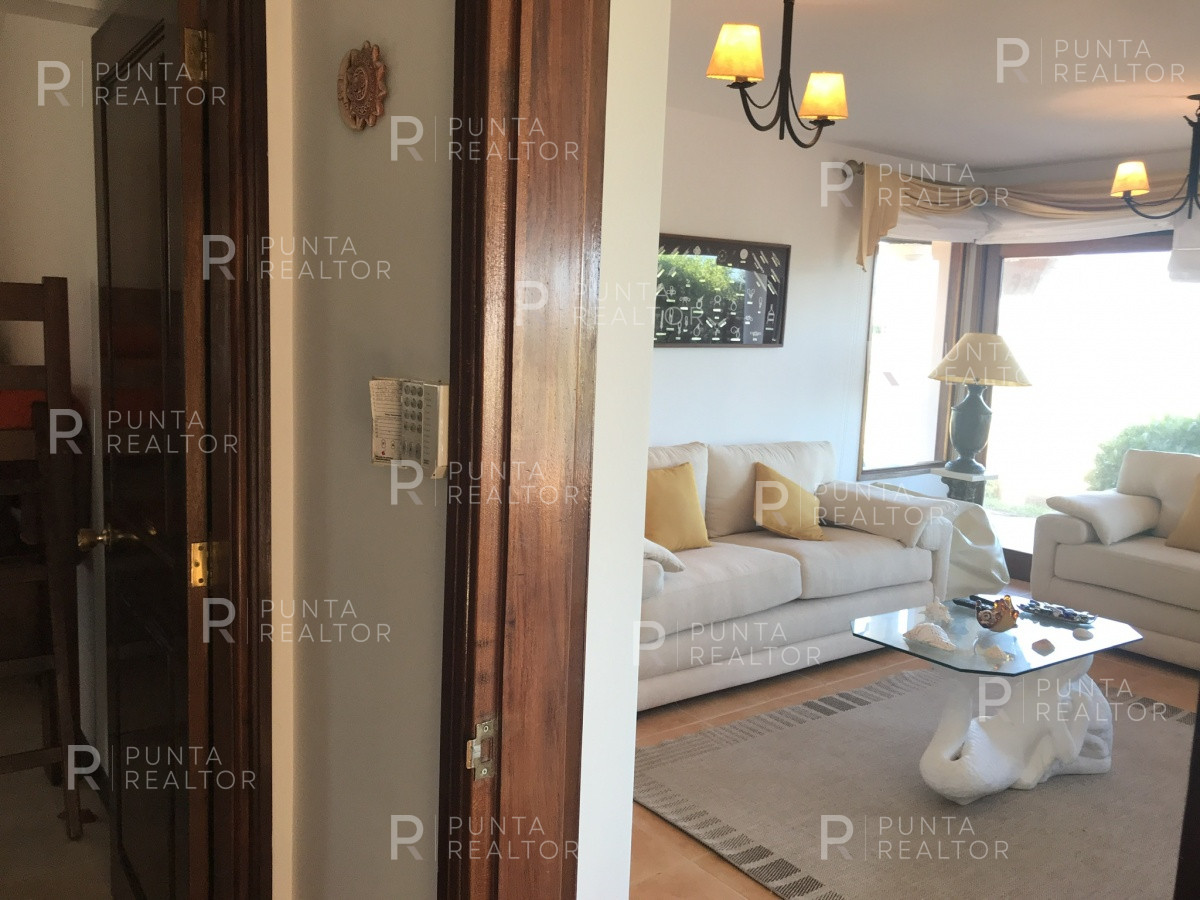 Casa ID.163 - Casa alquiler 4 dormitorios, pileta, Manantiales, Uruguay