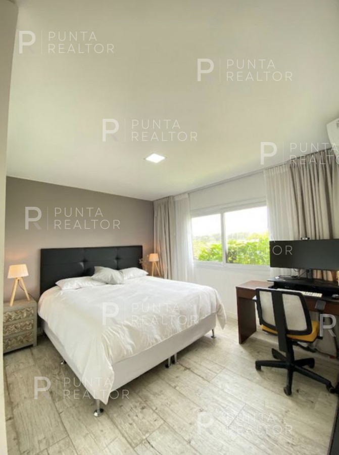 Casa ID.2532 - Alquiler Casa, 5 Dormitorios, Pueblo Mío, Manantiales, Uruguay