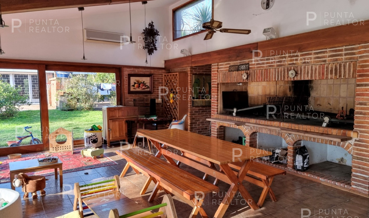 Casa ID.2093 - Casa Alquiler, Pileta,  San Rafael, Punta del Este, Uruguay