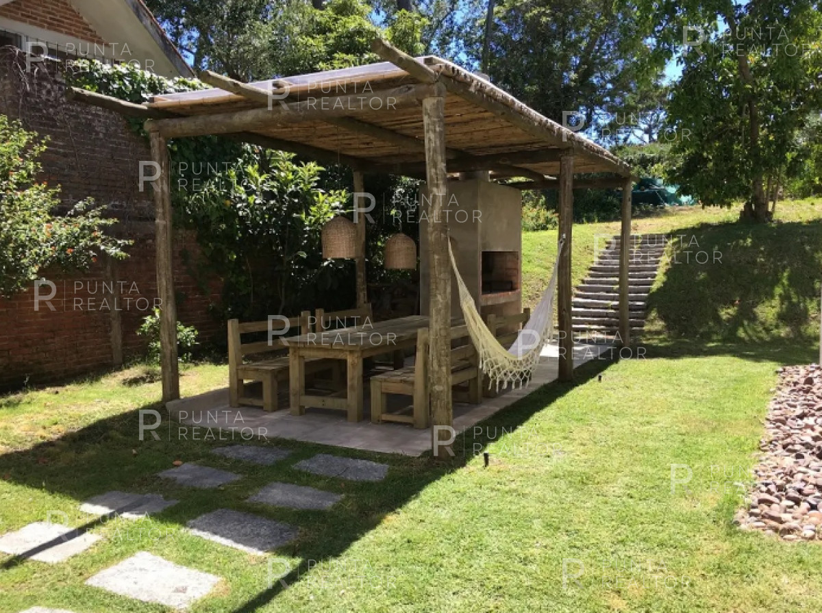 Casa ID.1865 - Casa Alquiler, 4 dormitorios, pileta, San Rafael, Punta del Este, Uruguay