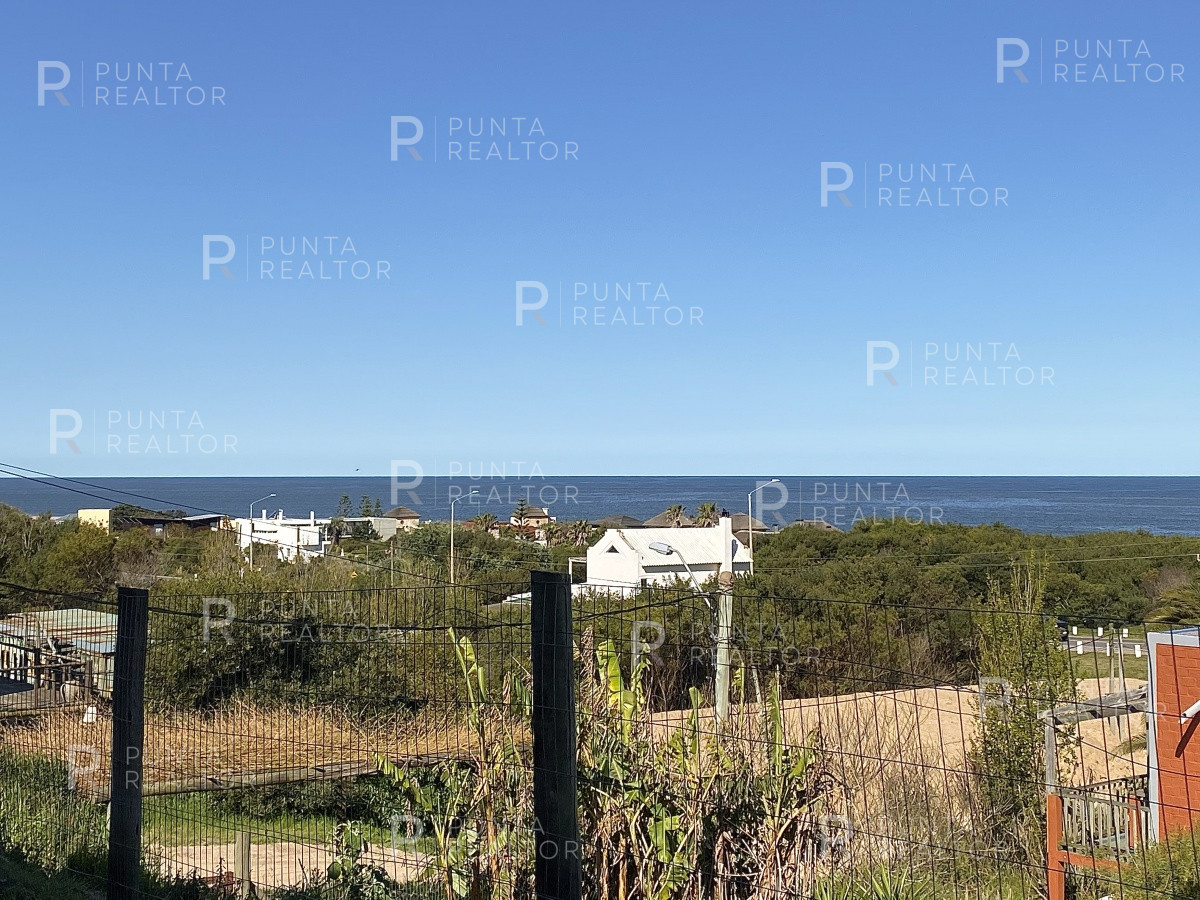 Casa ID.807 - Casa Venta 5 dormitorios, Altos de Punta Piedras, Manantiales, Uruguay