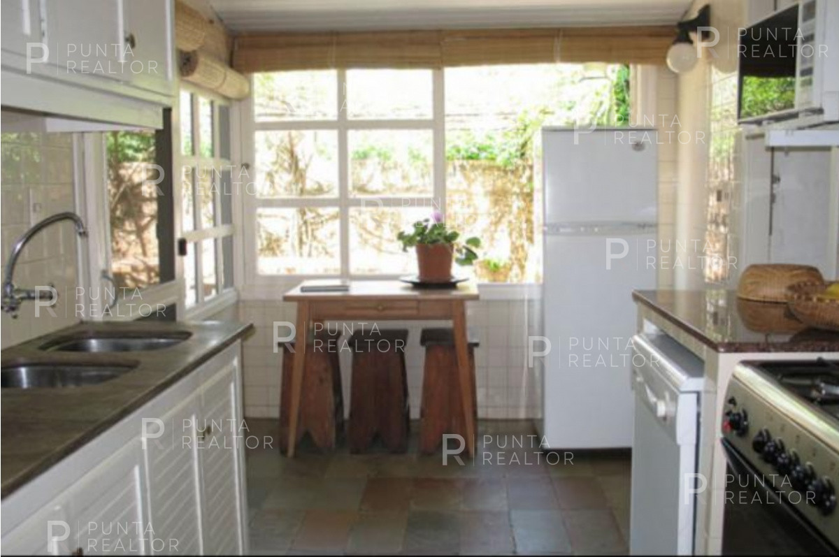 Casa ID.144 - Casa Venta, 4 dormitorios, La Barra, Uruguay