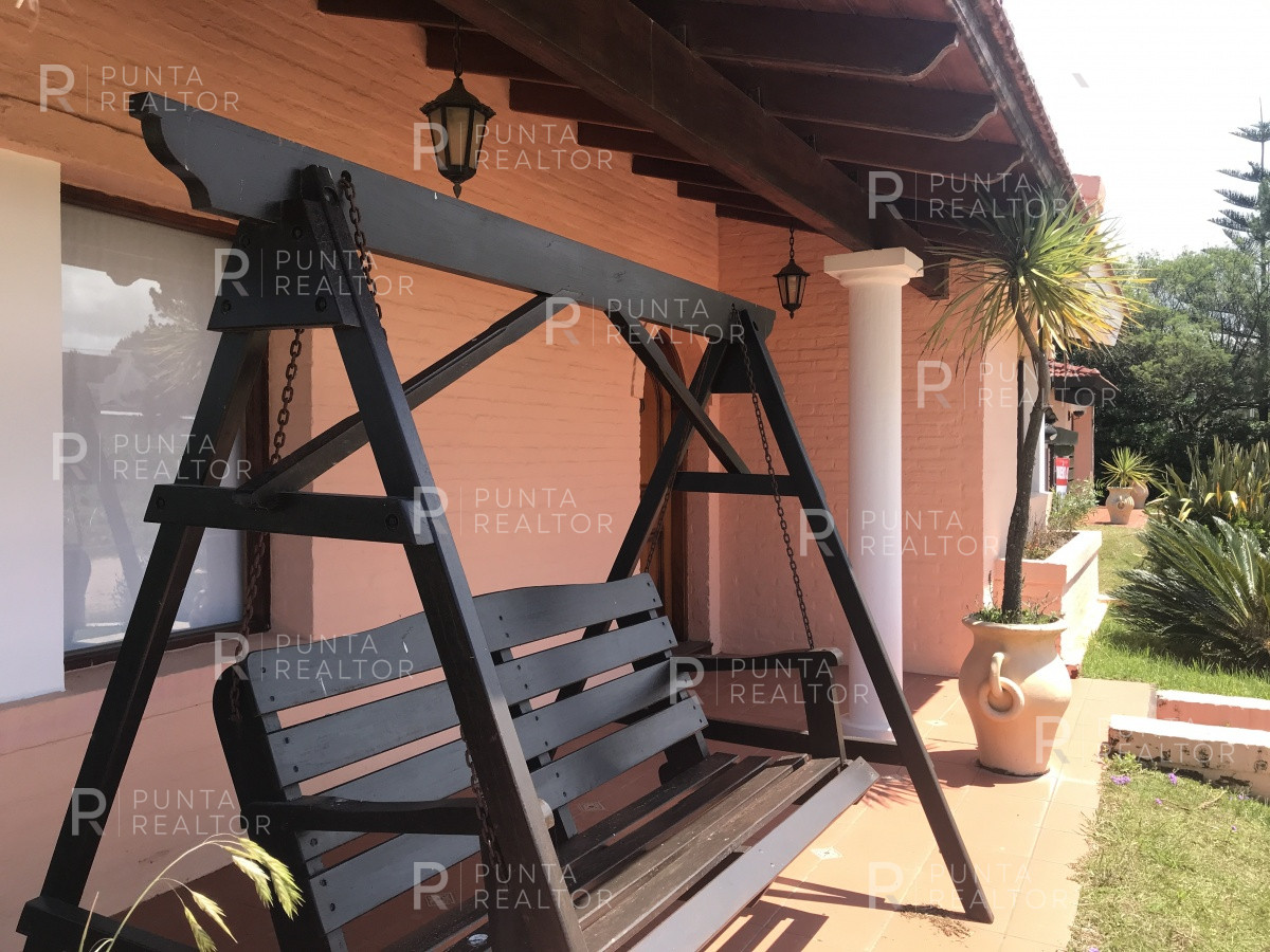 Casa ID.163 - Casa alquiler 4 dormitorios, pileta, Manantiales, Uruguay
