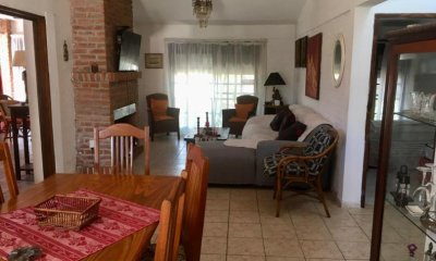 Casa a la venta en El Tesoro, La Barra , Punta del Este, Uruguay