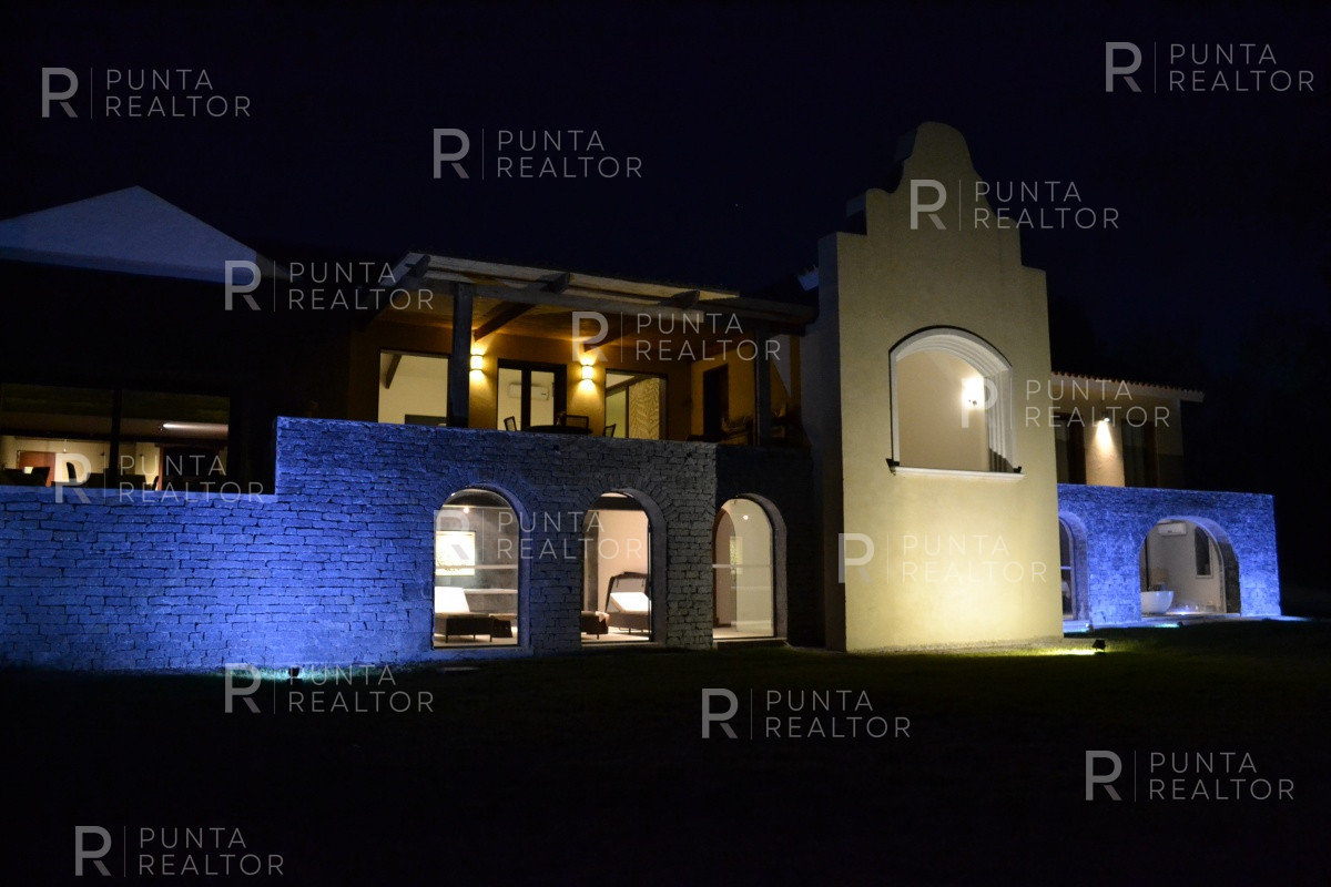 Chacra ID.827 - Espectacular chacra en Sierra de la Ballena en venta y alquiler