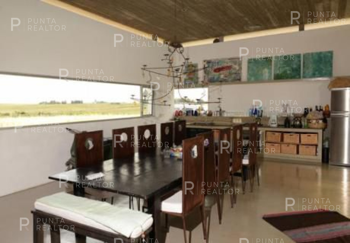 Chacra ID.363 - Chacra casa alquiler,  4 dormitorios, pileta, José Ignacio, Uruguay