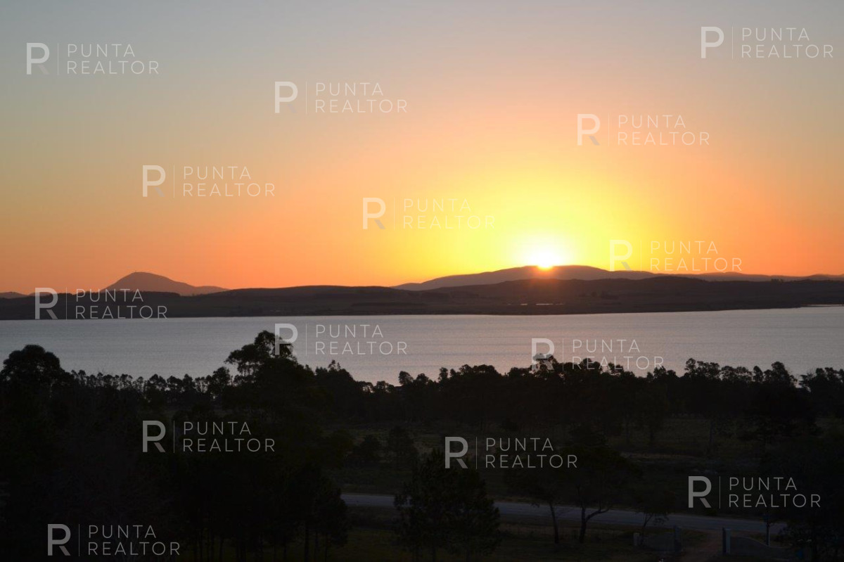 Chacra ID.827 - Espectacular chacra en Sierra de la Ballena en venta y alquiler
