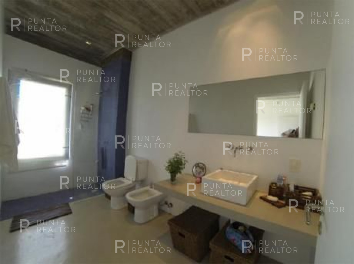 Chacra ID.363 - Chacra casa alquiler,  4 dormitorios, pileta, José Ignacio, Uruguay