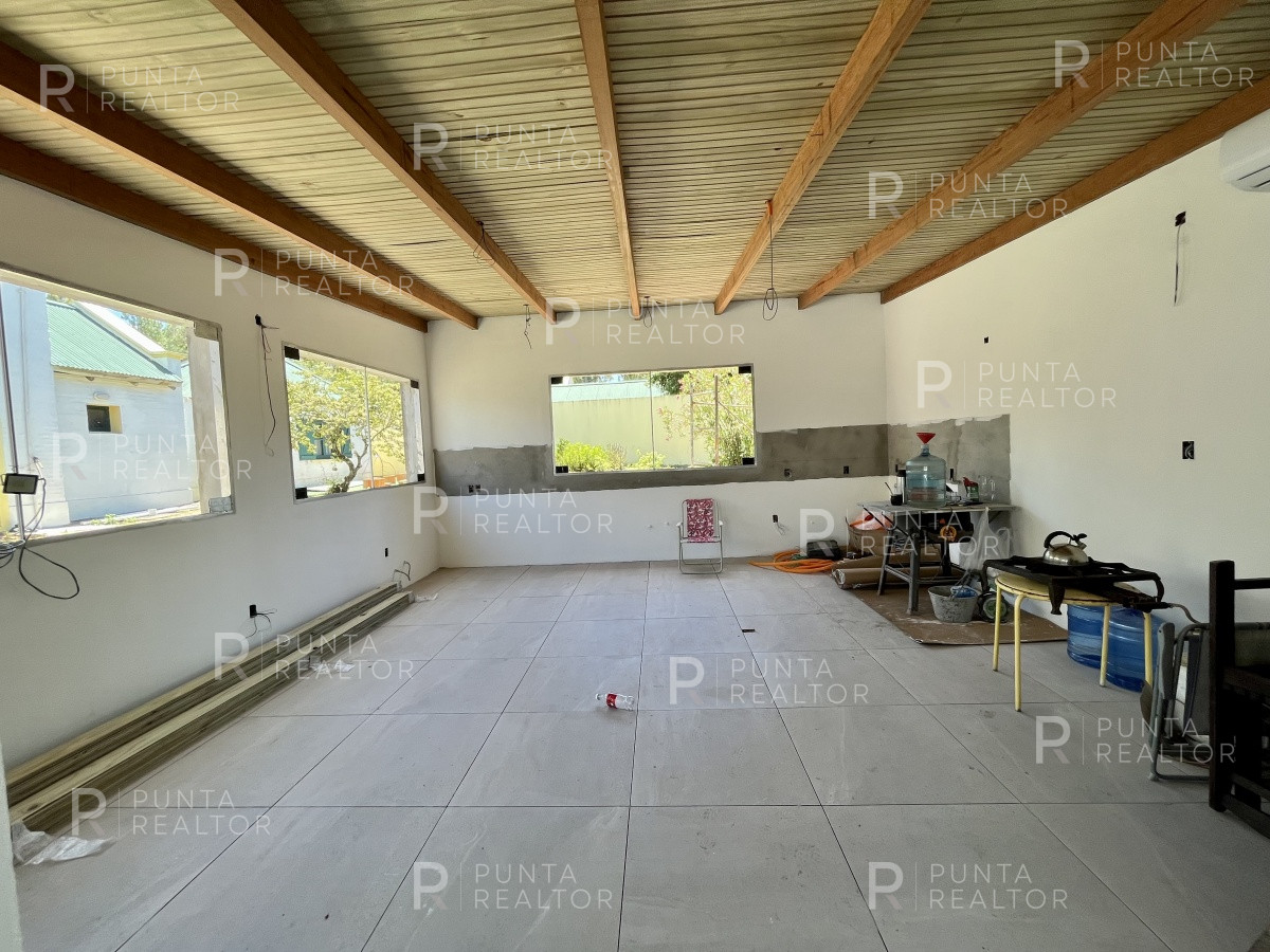 Chacra ID.1386 - Chacra  Casa alquiler, 12 dormitorios, cancha de Tenis, José Ignacio, Alquiler