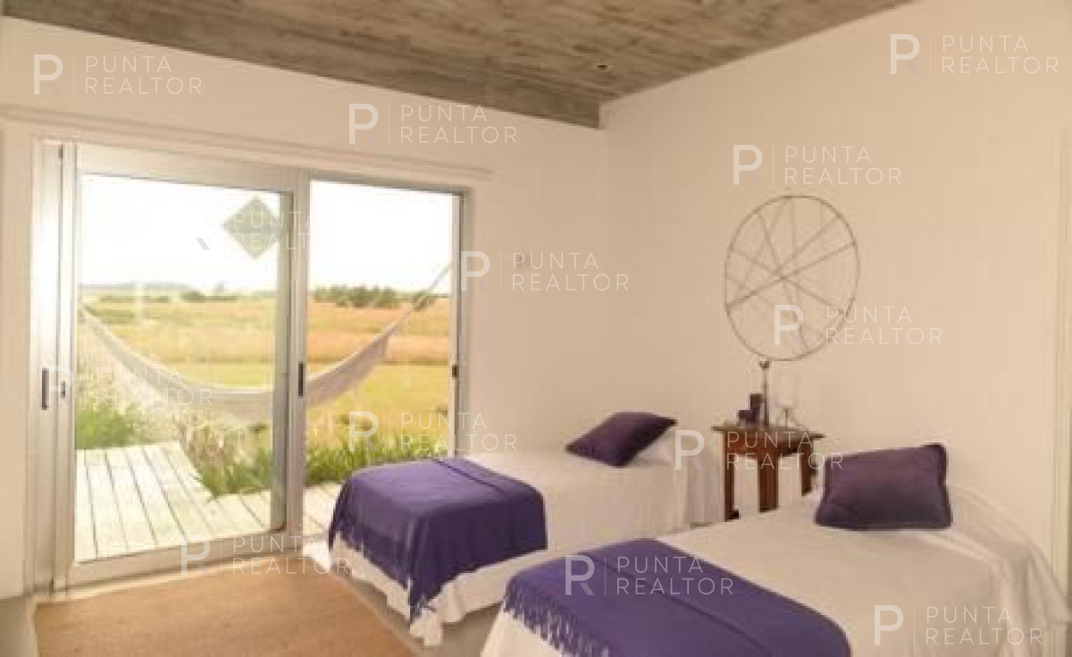 Chacra ID.363 - Chacra casa alquiler,  4 dormitorios, pileta, José Ignacio, Uruguay