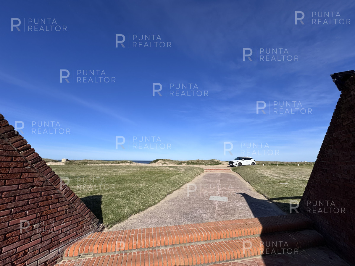 Local Comercial ID.1474 - Local Alquiler Terrazas de Manantiales, Manantiales, Punta del Este, Uruguay