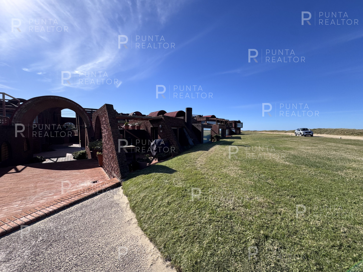 Local Comercial ID.1474 - Local Alquiler Terrazas de Manantiales, Manantiales, Punta del Este, Uruguay