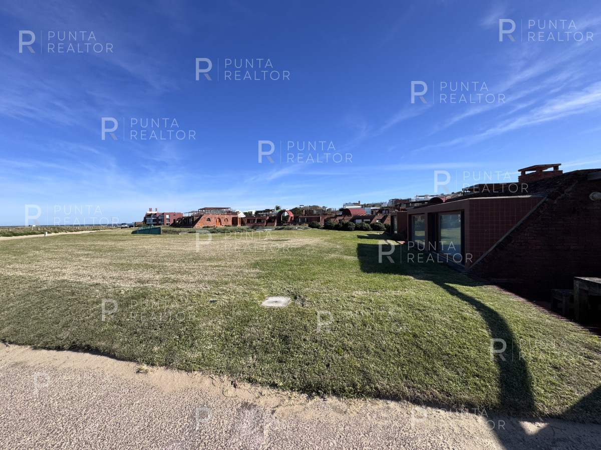 Local Comercial ID.1474 - Local Alquiler Terrazas de Manantiales, Manantiales, Punta del Este, Uruguay