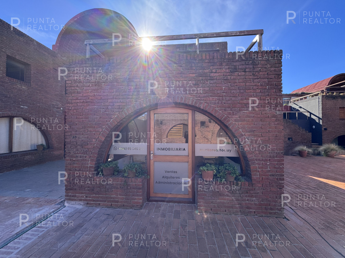 Local Comercial ID.1474 - Local Alquiler Terrazas de Manantiales, Manantiales, Punta del Este, Uruguay