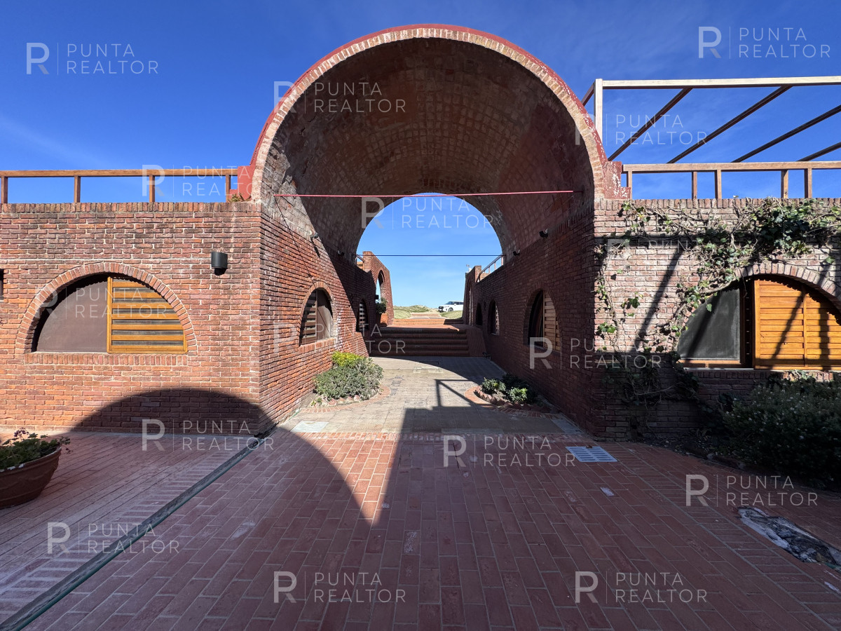 Local Comercial ID.1474 - Local Alquiler Terrazas de Manantiales, Manantiales, Punta del Este, Uruguay