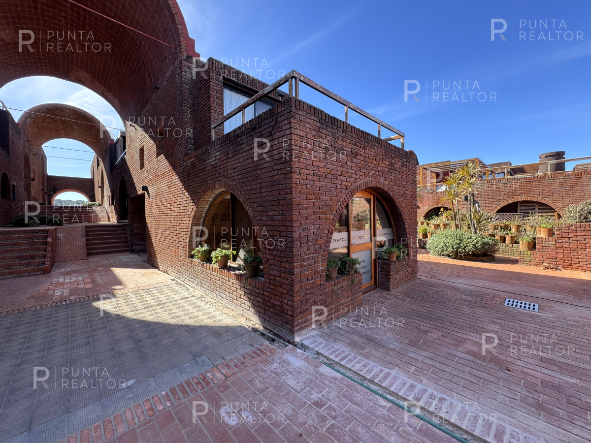 Local Comercial ID.1474 - Local Alquiler Terrazas de Manantiales, Manantiales, Punta del Este, Uruguay