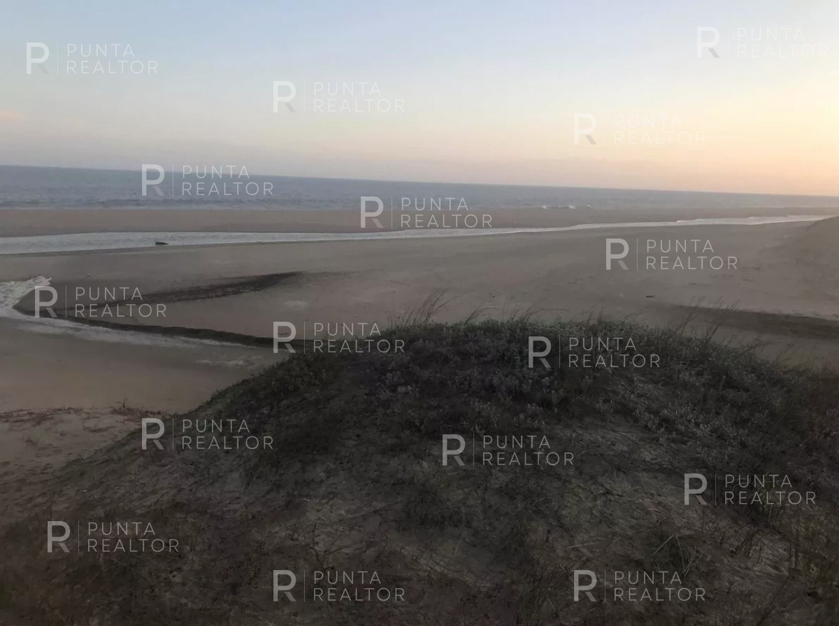 Terreno ID.1657 - Oportunidad! terreno en Las Garzas