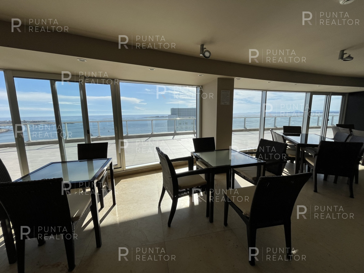 Apartamento ID.2224 - Departamento alquiler 4 dormitorios, Playa Mansa, Punta del Este, Uruguay
