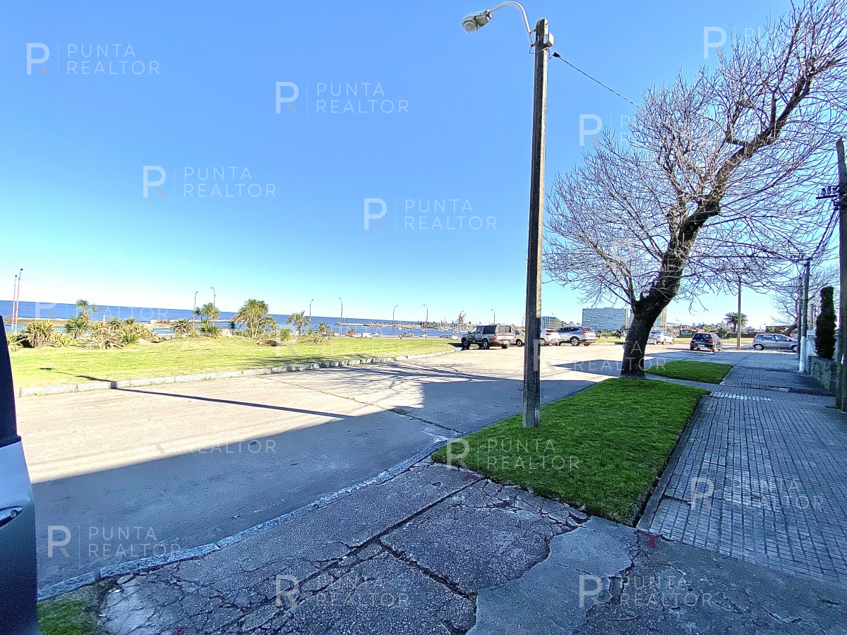 Apartamento ID.245 - Departamento alquiler 2 dormitorios, Puerto del Buceo, Pocitos, Rambla, Montevideo, Uruguay