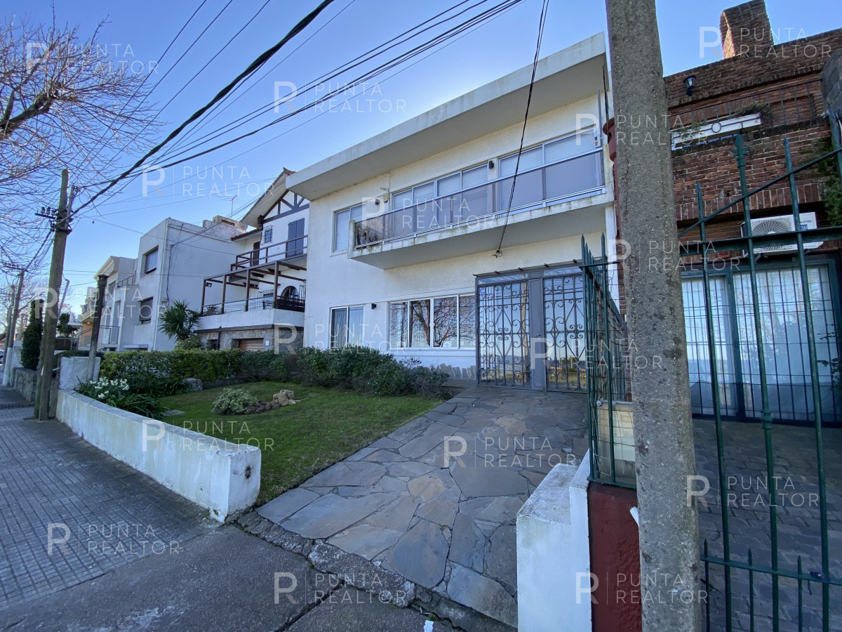 Apartamento ID.245 - Departamento alquiler 2 dormitorios, Puerto del Buceo, Pocitos, Rambla, Montevideo, Uruguay