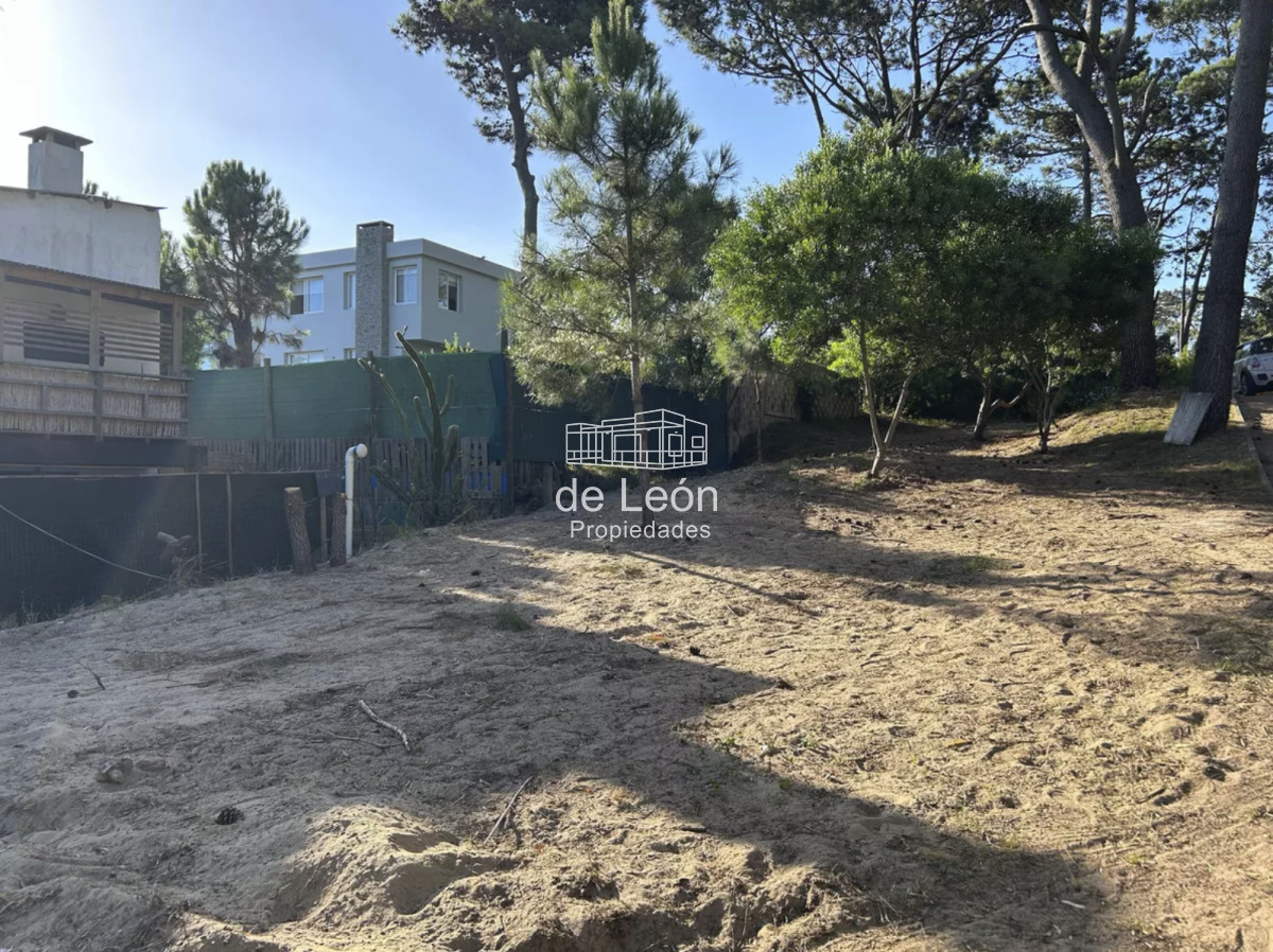Terreno ID.15176 - venta terreno 600m pocas cuadras del mar montoya punta del este