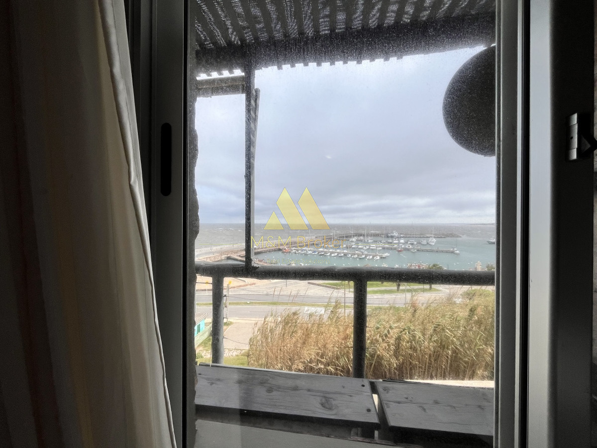 Apartamento ID.458 - Venta apartamento 2 dormitorios frente al mar piriápolis