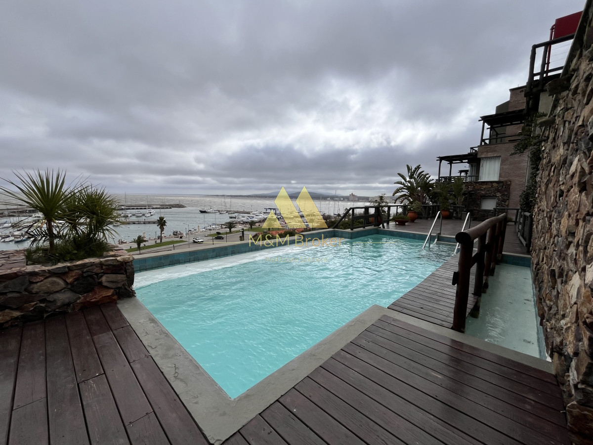Apartamento ID.458 - Venta apartamento 2 dormitorios frente al mar piriápolis