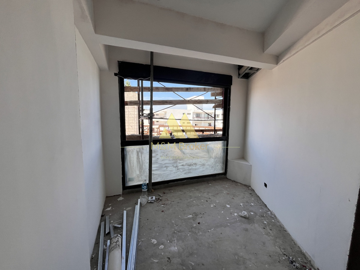 Apartamento ID.476 - Venta apartamento 2 dormitorios y medio Playa mansa