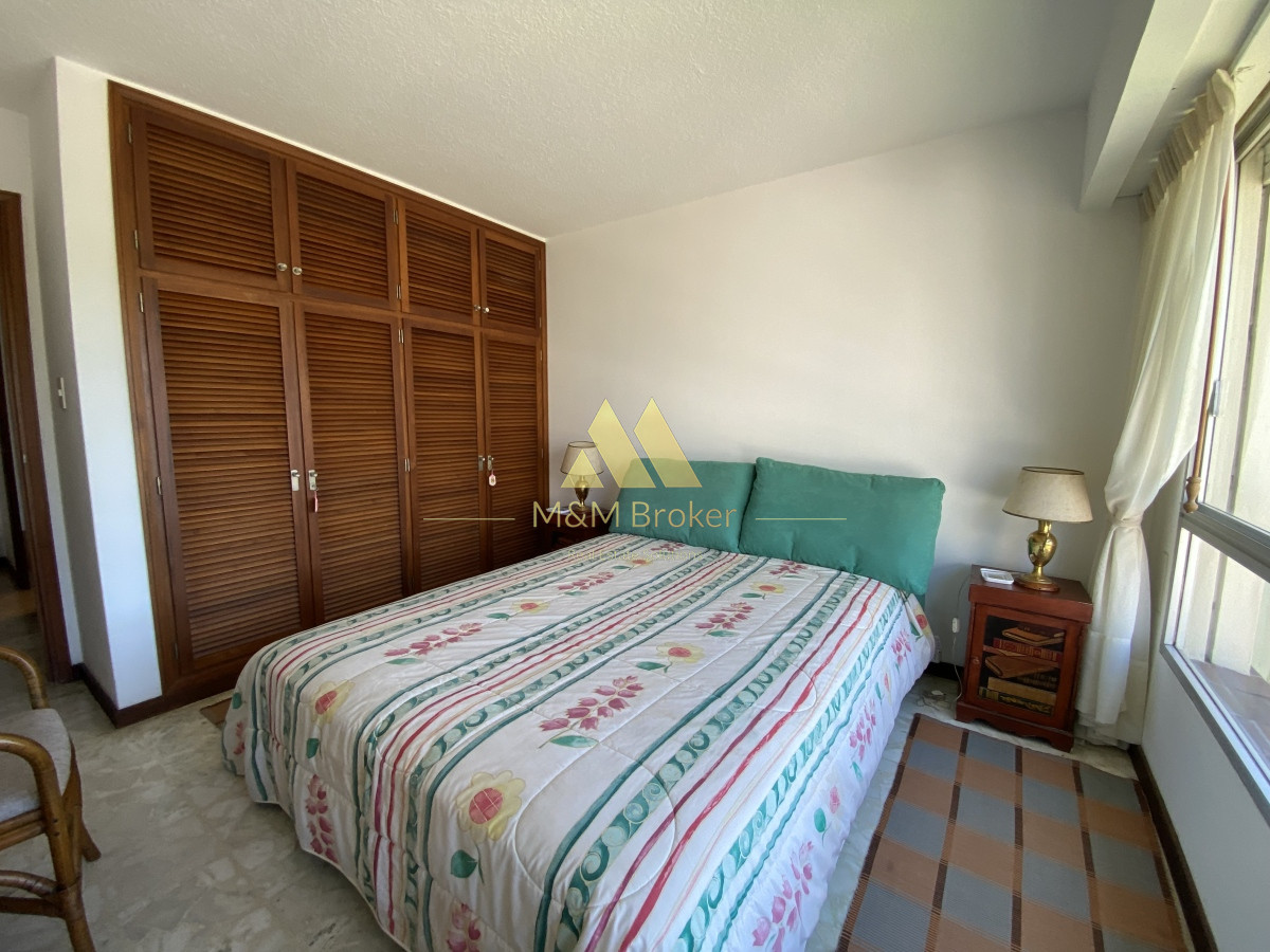Apartamento ID.335 - Amplio departamento 3 dormitorios en Playa Mansa