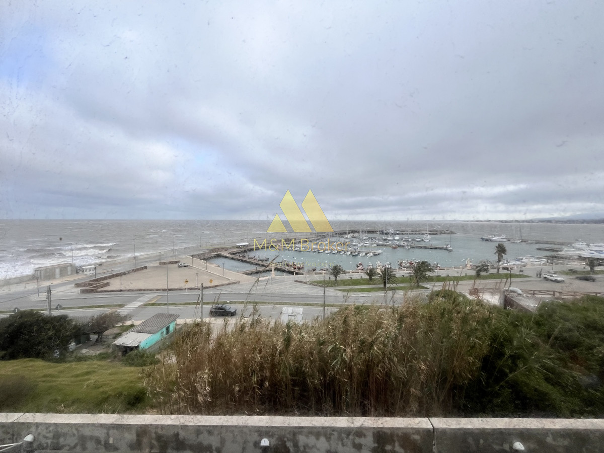 Apartamento ID.458 - Venta apartamento 2 dormitorios frente al mar piriápolis
