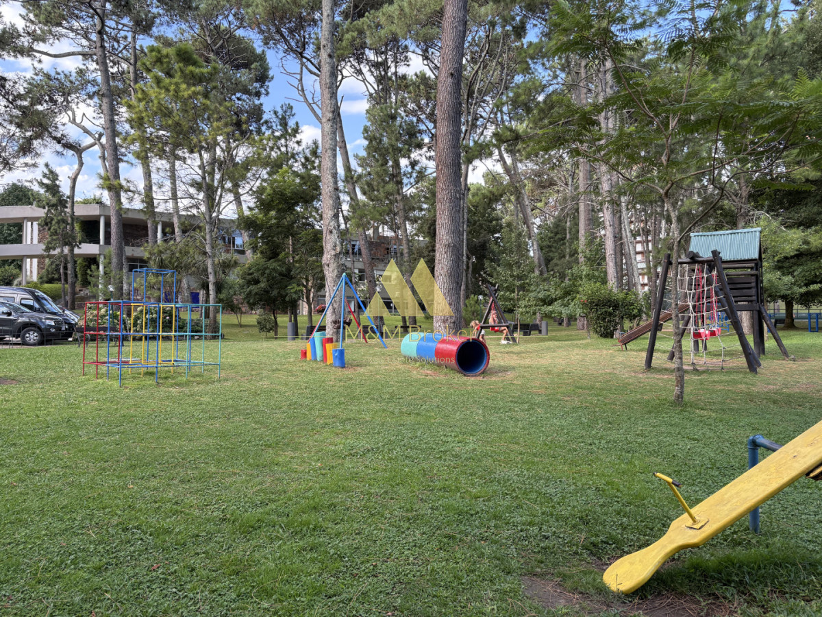 Apartamento ID.847 - Funcional departamento con 2 dormitorios en Playa Mansa