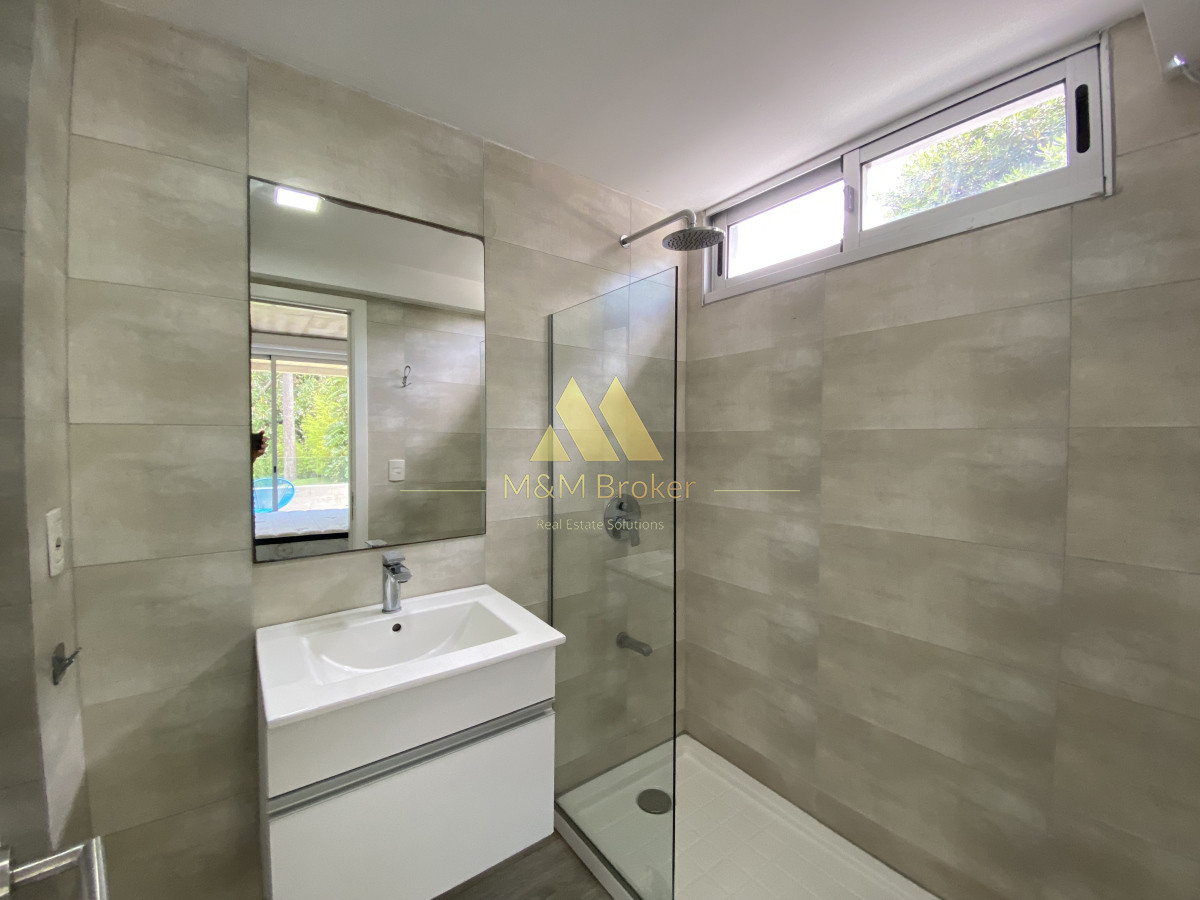 Apartamento ID.401 - Vendo 2 Dormitorios en Playa Mansa, Punta del Este