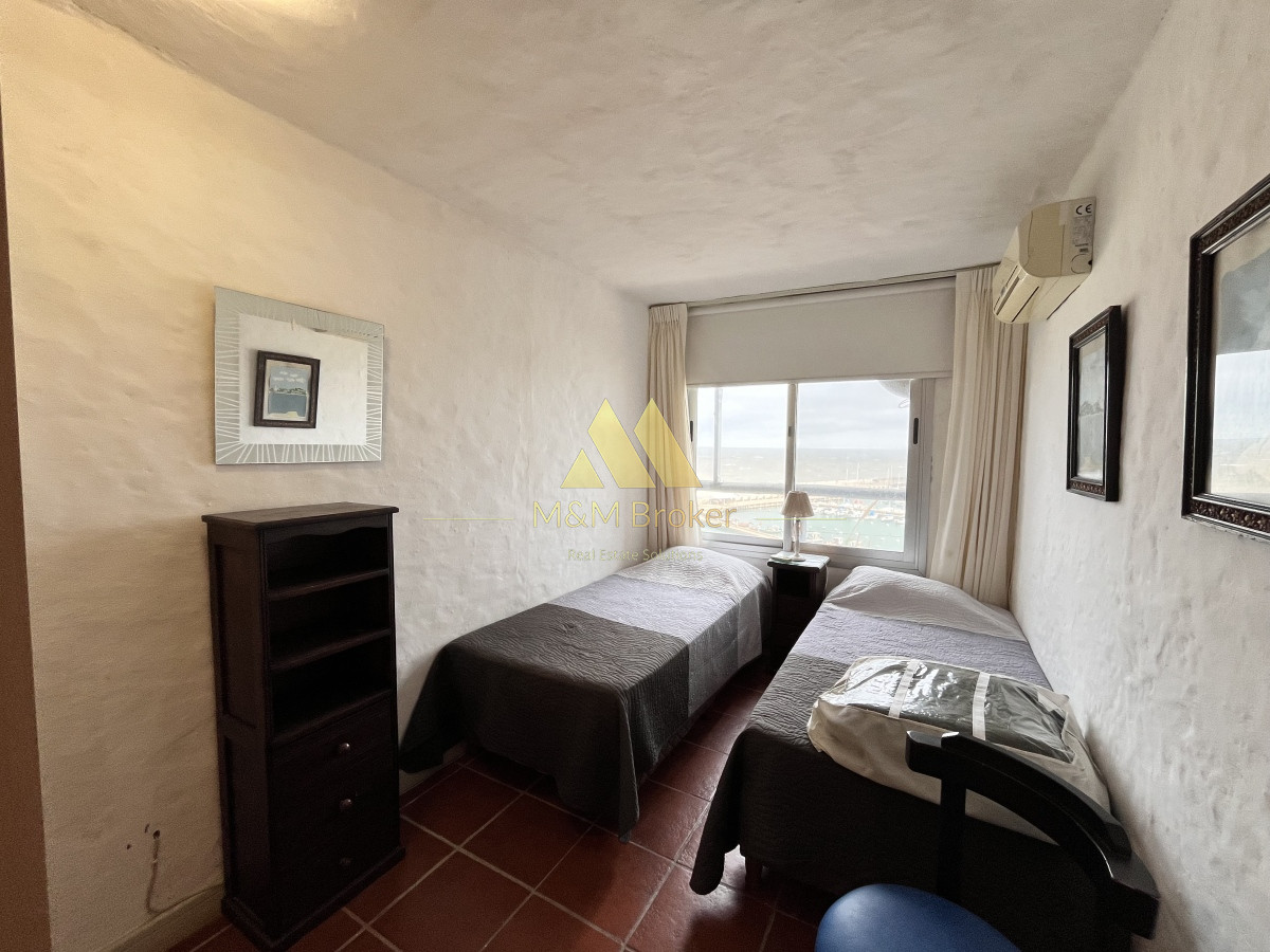 Apartamento ID.458 - Venta apartamento 2 dormitorios frente al mar piriápolis