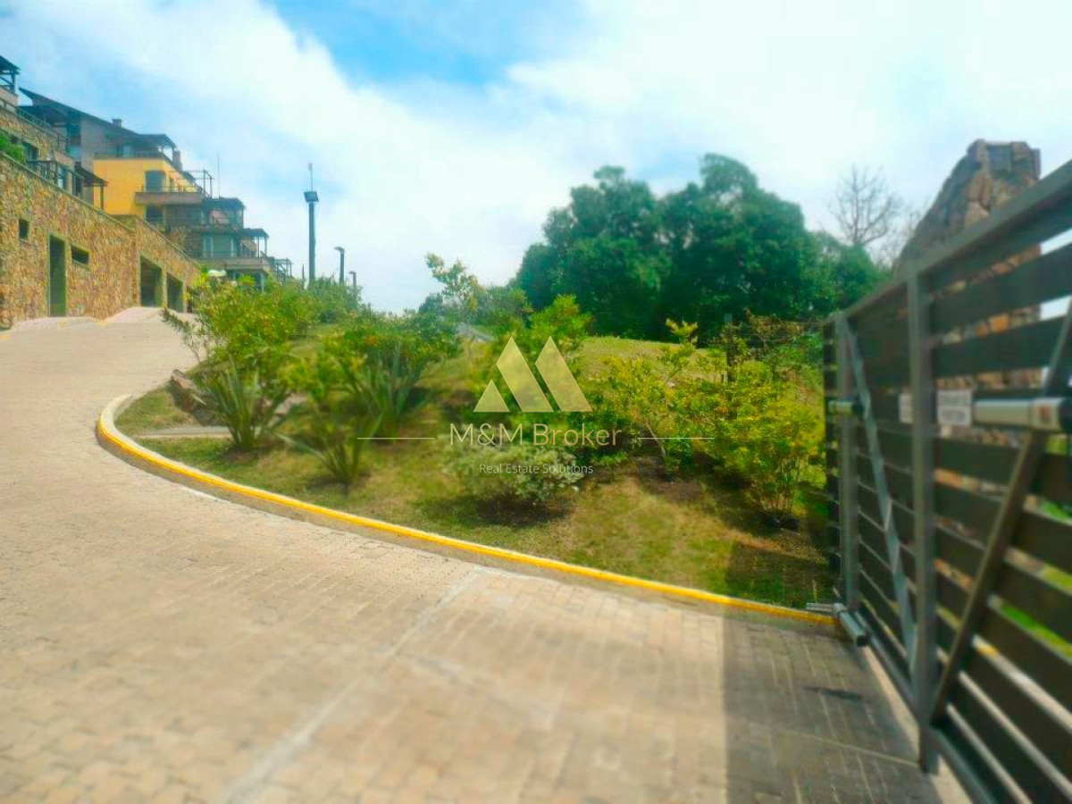 Apartamento ID.458 - Venta apartamento 2 dormitorios frente al mar piriápolis