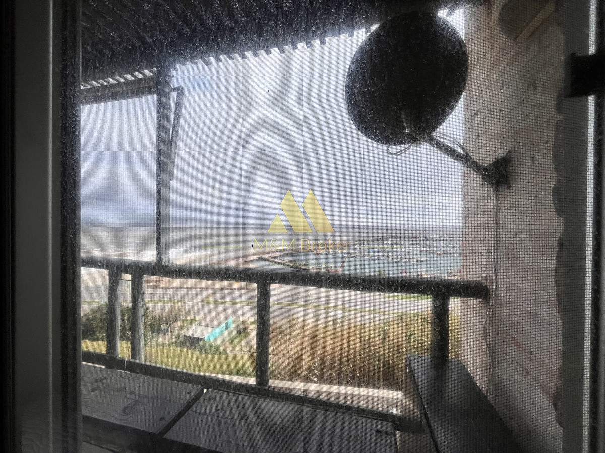 Apartamento ID.458 - Venta apartamento 2 dormitorios frente al mar piriápolis
