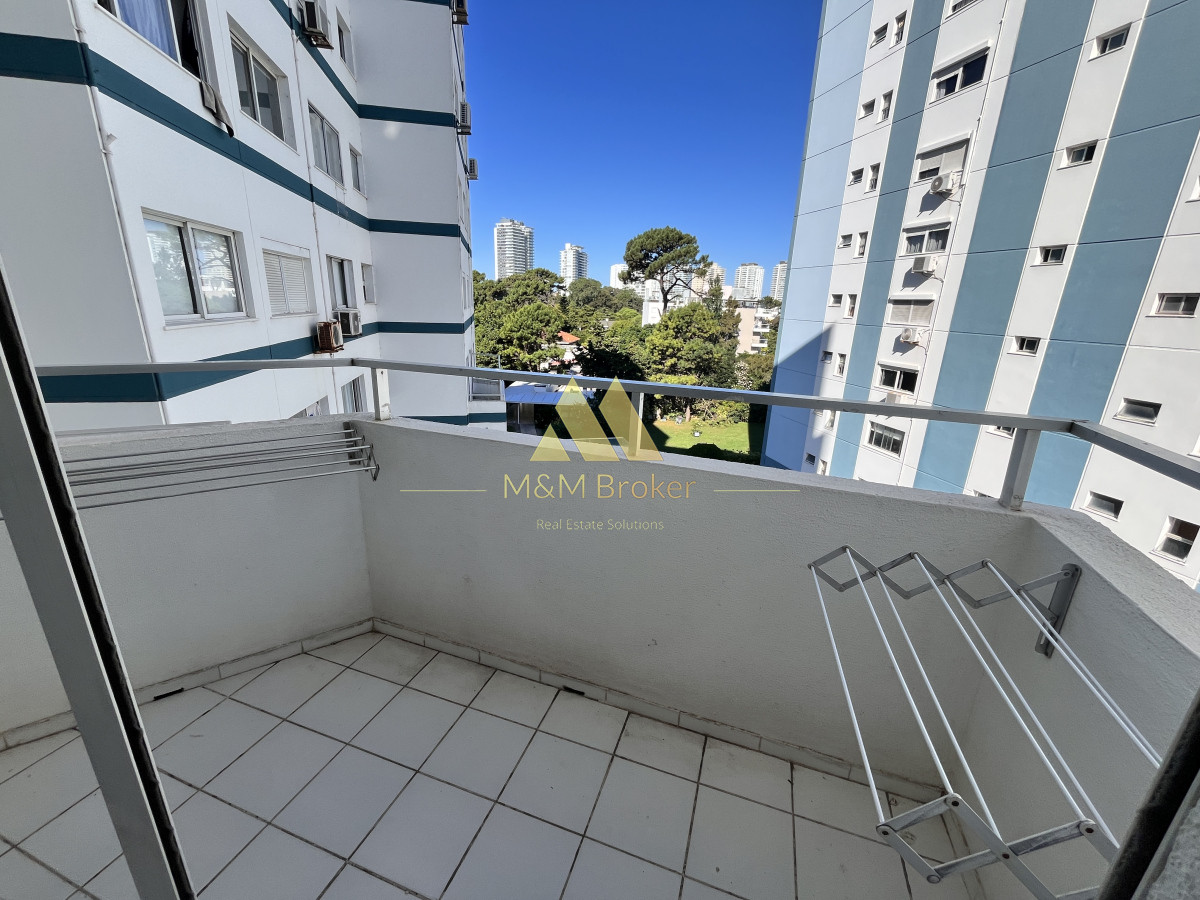 Apartamento ID.698 - Alquier invernal 2 dormitorios Punta del Este