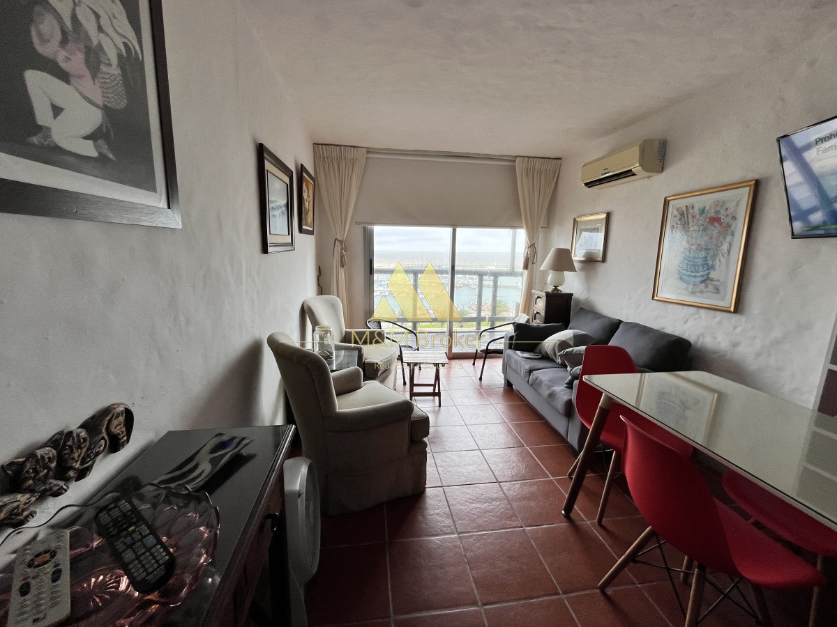 Apartamento ID.458 - Venta apartamento 2 dormitorios frente al mar piriápolis