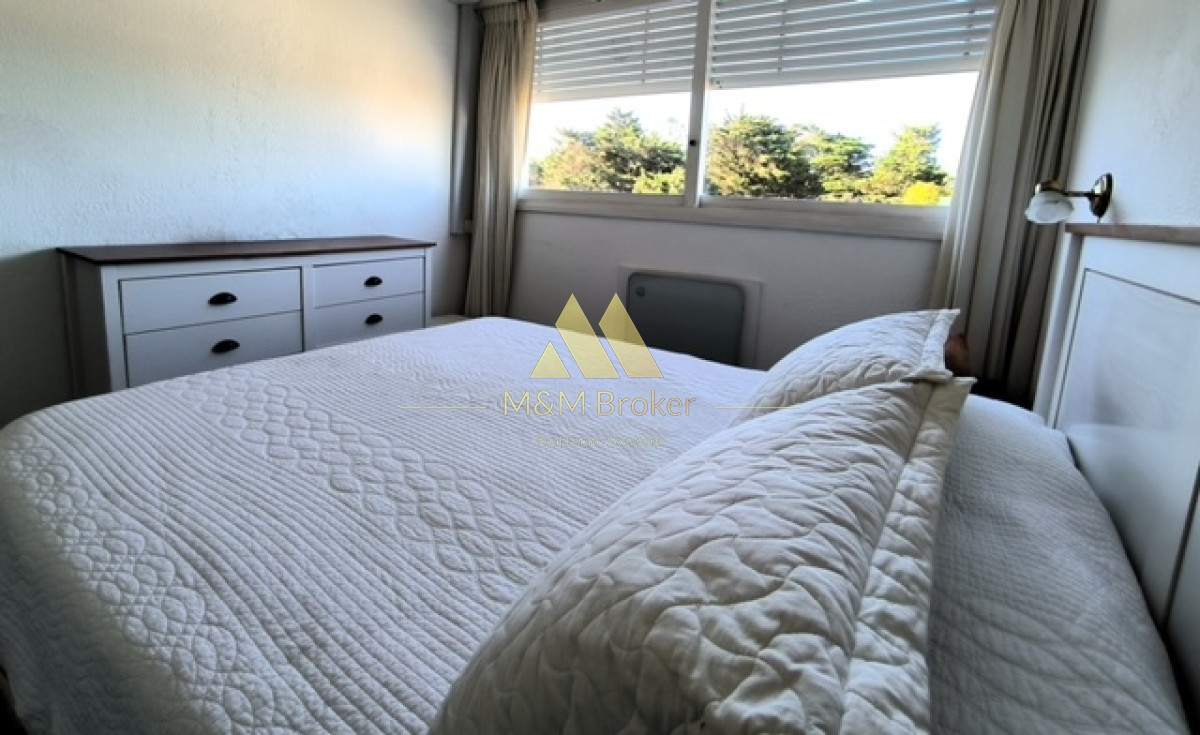 Apartamento ID.445 - Venta apartamento 1 dormitorio Playa Mansa frente al mar