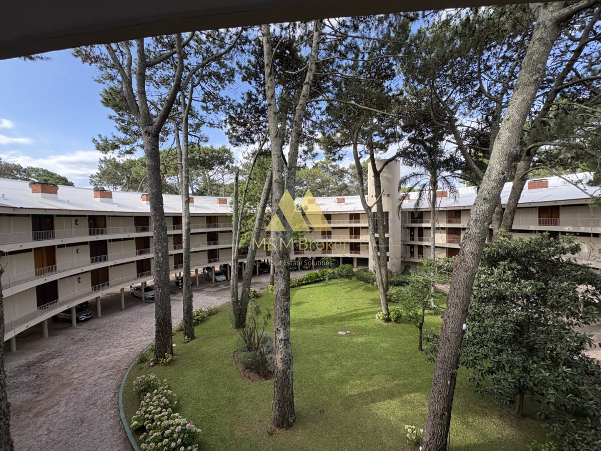 Apartamento ID.847 - Funcional departamento con 2 dormitorios en Playa Mansa